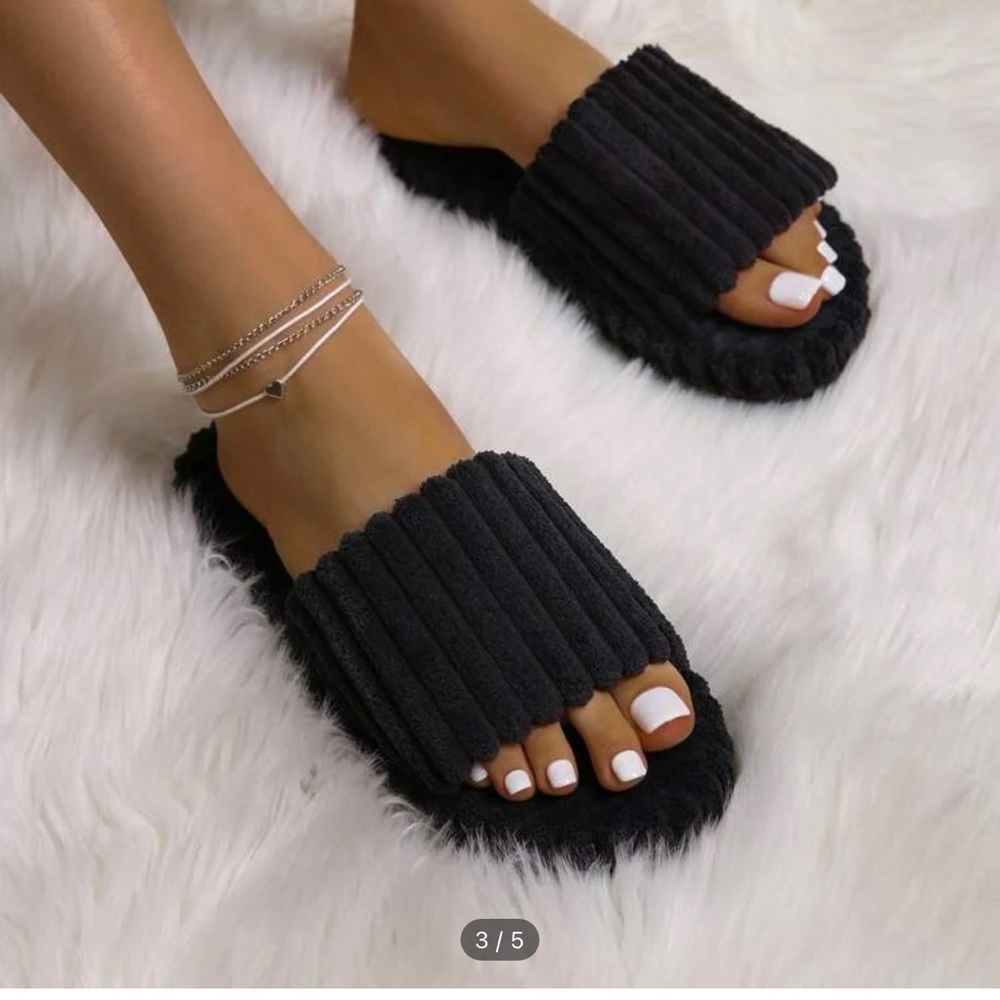 Brand New never worn Shein Black cloth slides size 7.5
